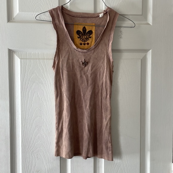 Royal plush tan beige ribbed sleeveless scoop neck tank top metal hardware logo - Picture 3 of 17